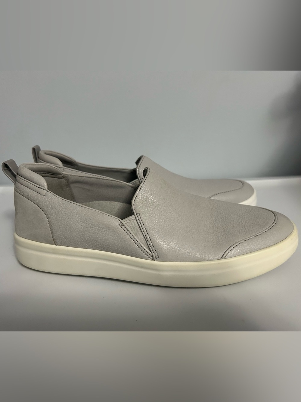Vionic Slip-On Sneakers in Light Gray and White